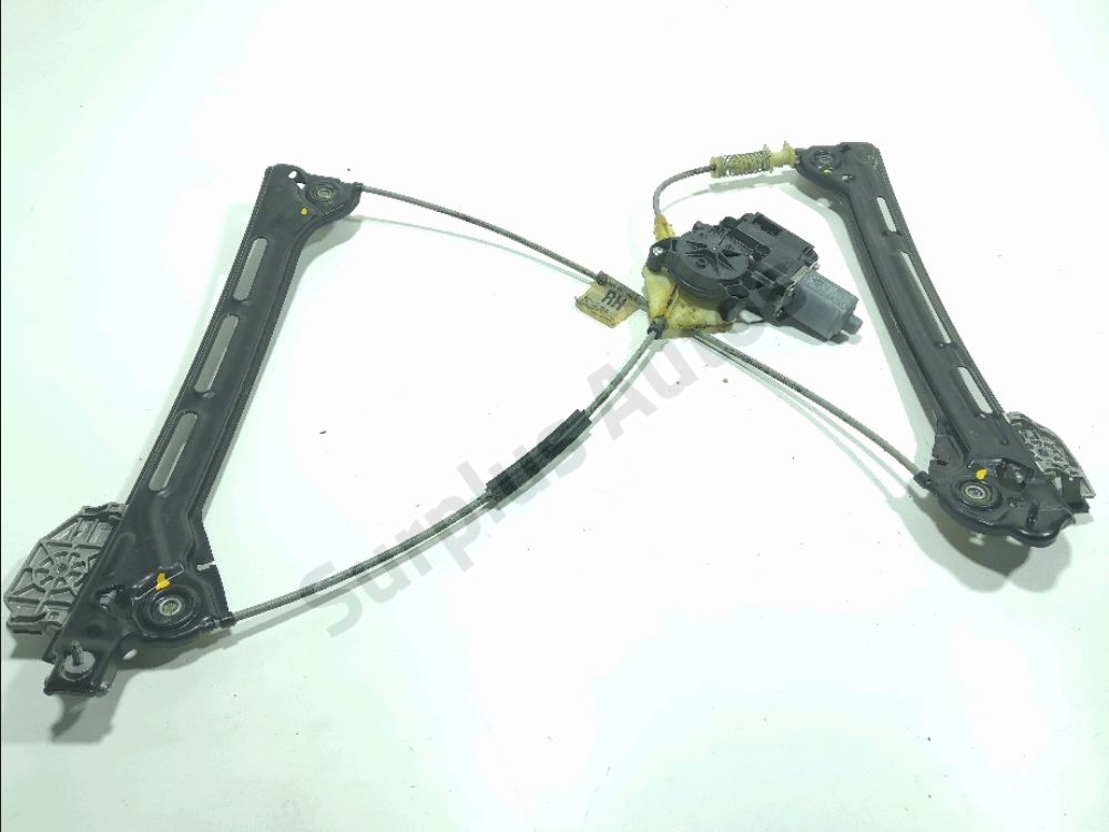 Leve-vitre electrique avant droit