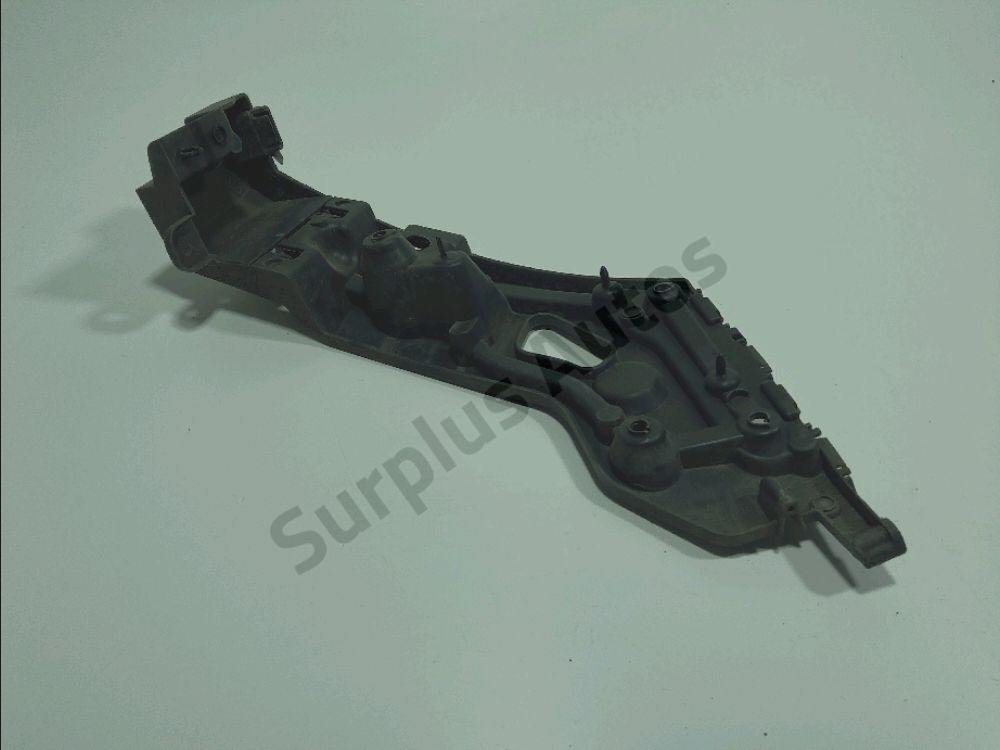 Support gauche de pare-choc arriere