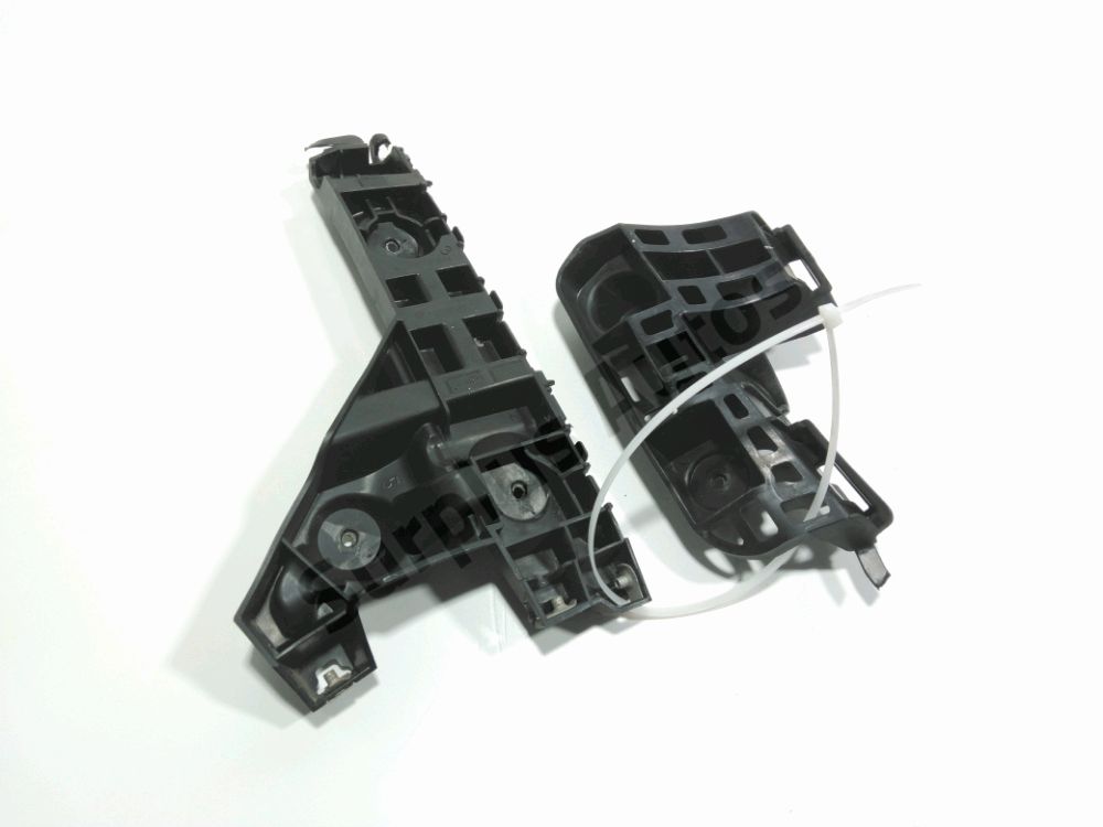 Support droit de pare-choc arrière