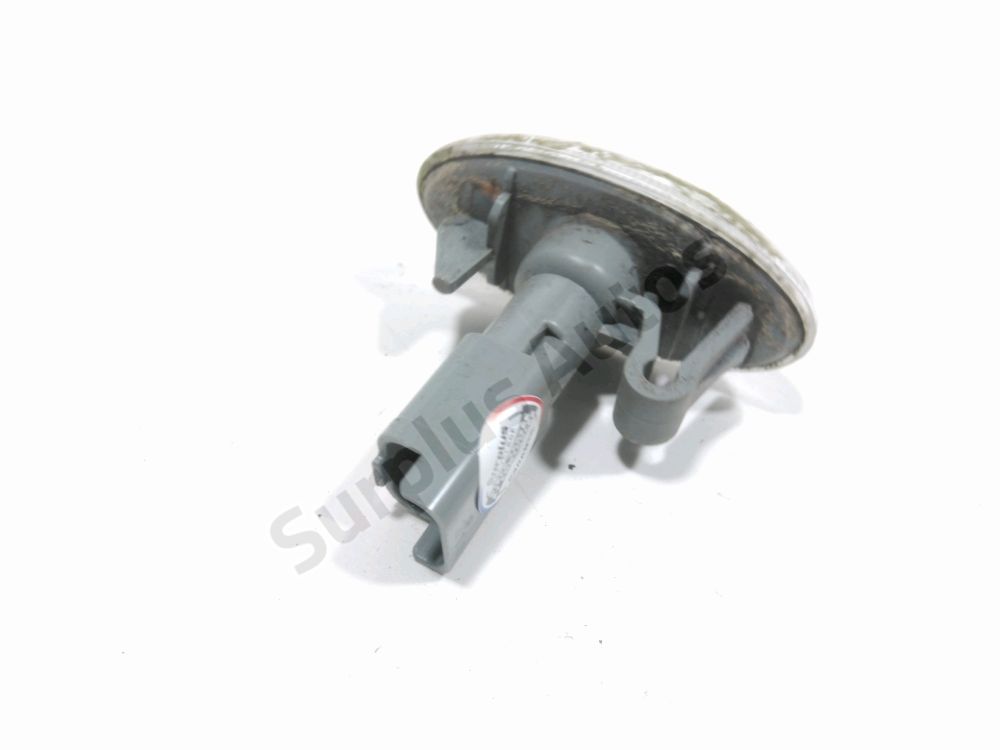 Répétiteur d'aile droit