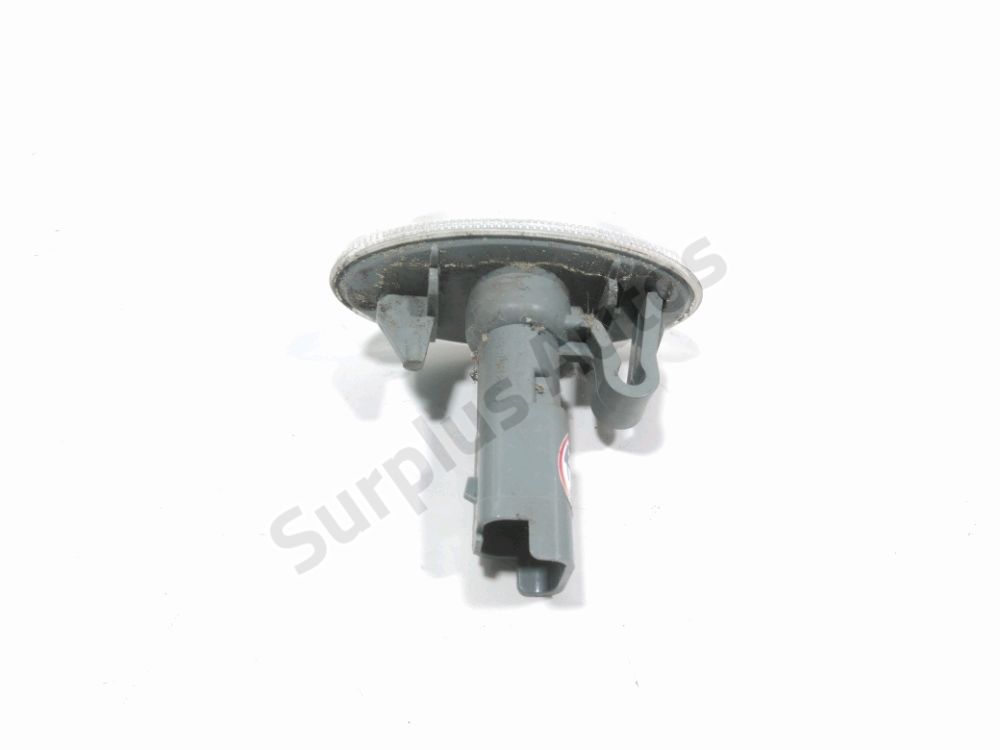 Répétiteur d'aile gauche