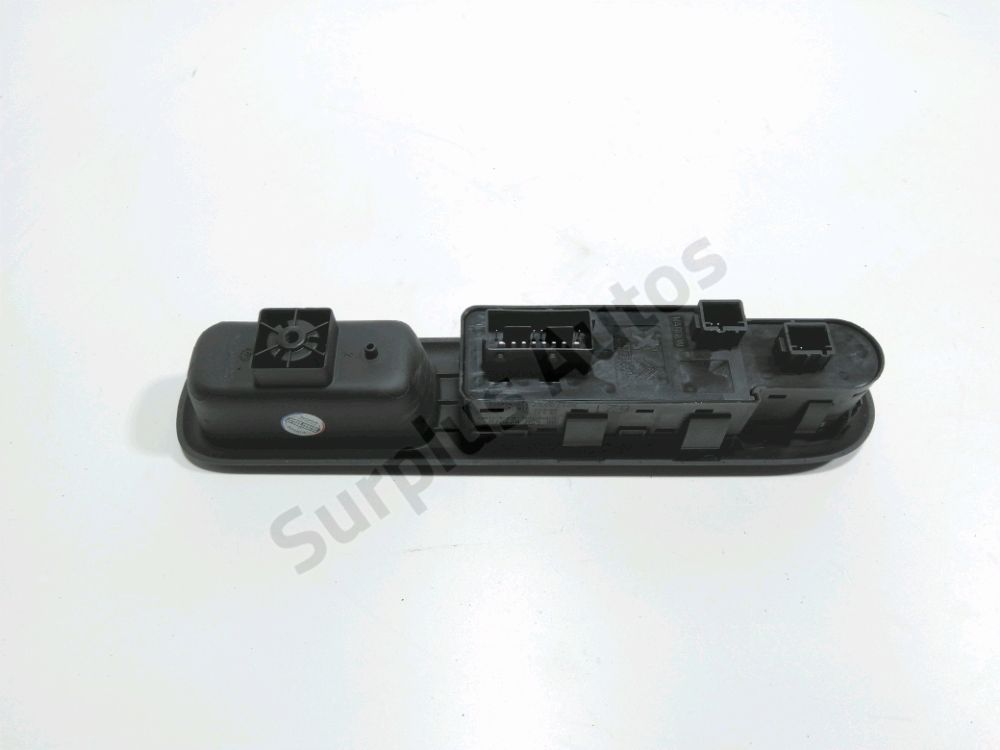 Commande lève-vitre avant gauche