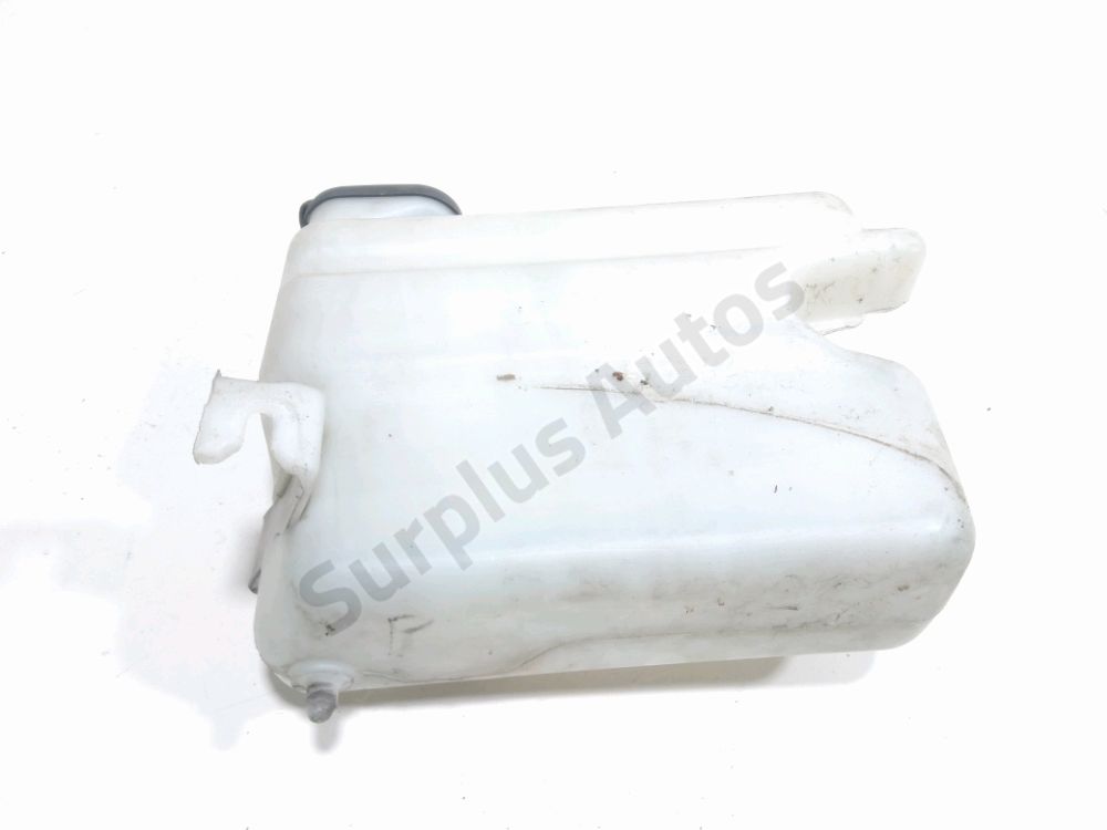 Réservoir de lave glace avant