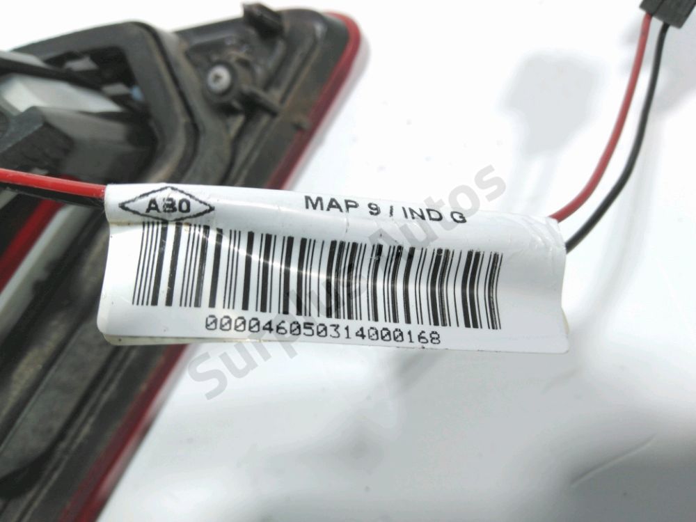 Feu arrière intérieur gauche