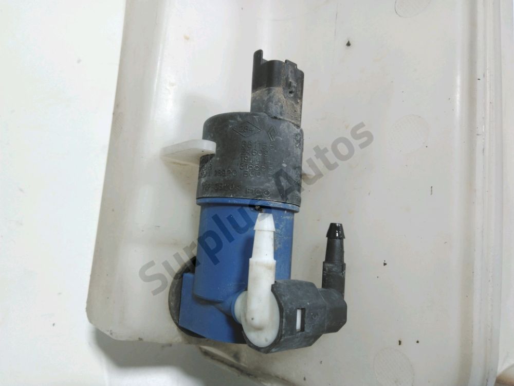 Réservoir de lave glace avant