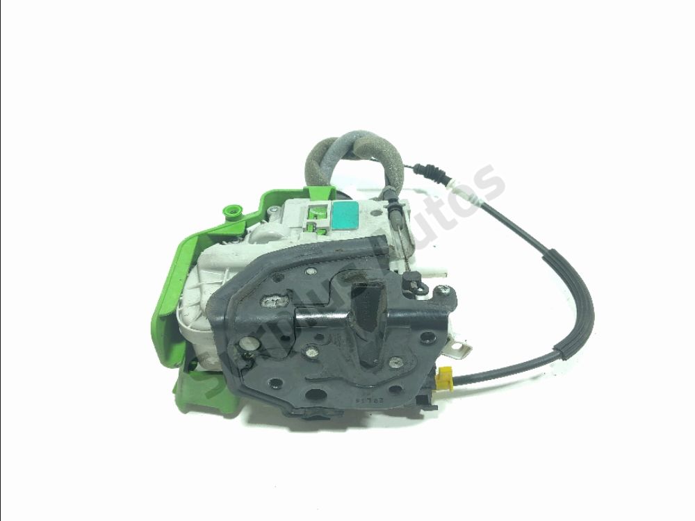 Serrure de porte avant gauche