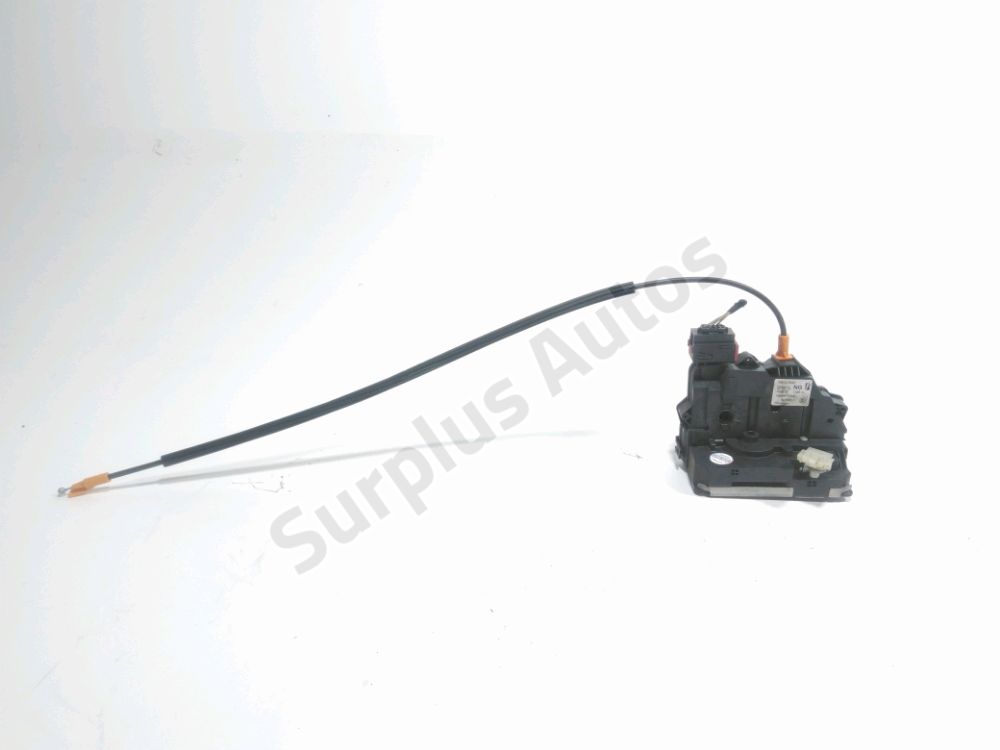 Serrure de porte avant droite