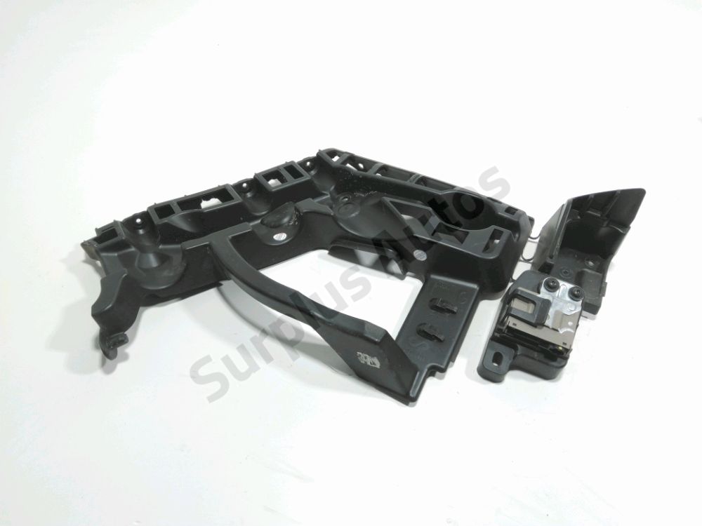 Support gauche de pare-choc arriere