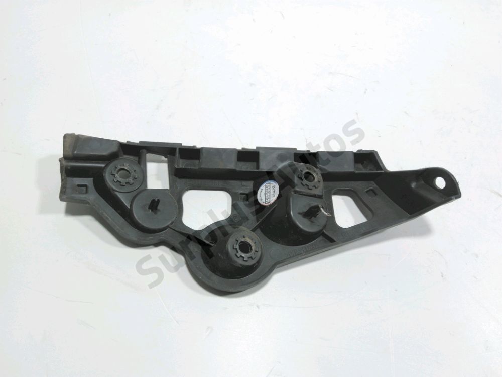 Support droit de pare-choc arrière