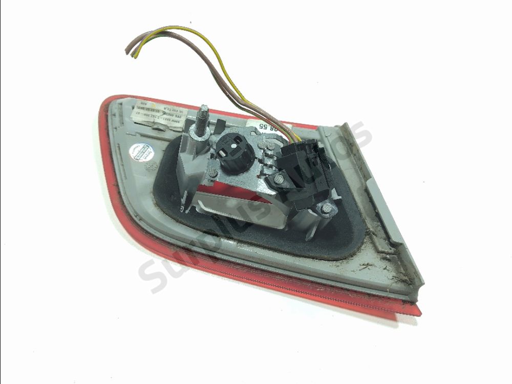 Feu arrière intérieur droit