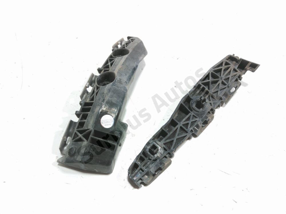 Support gauche de pare-choc arrière