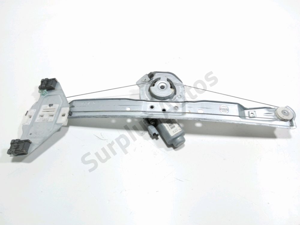 Lève-vitre électrique avant droit