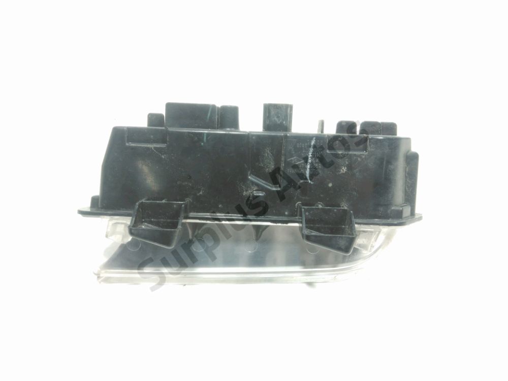 Feu diurne avant droit