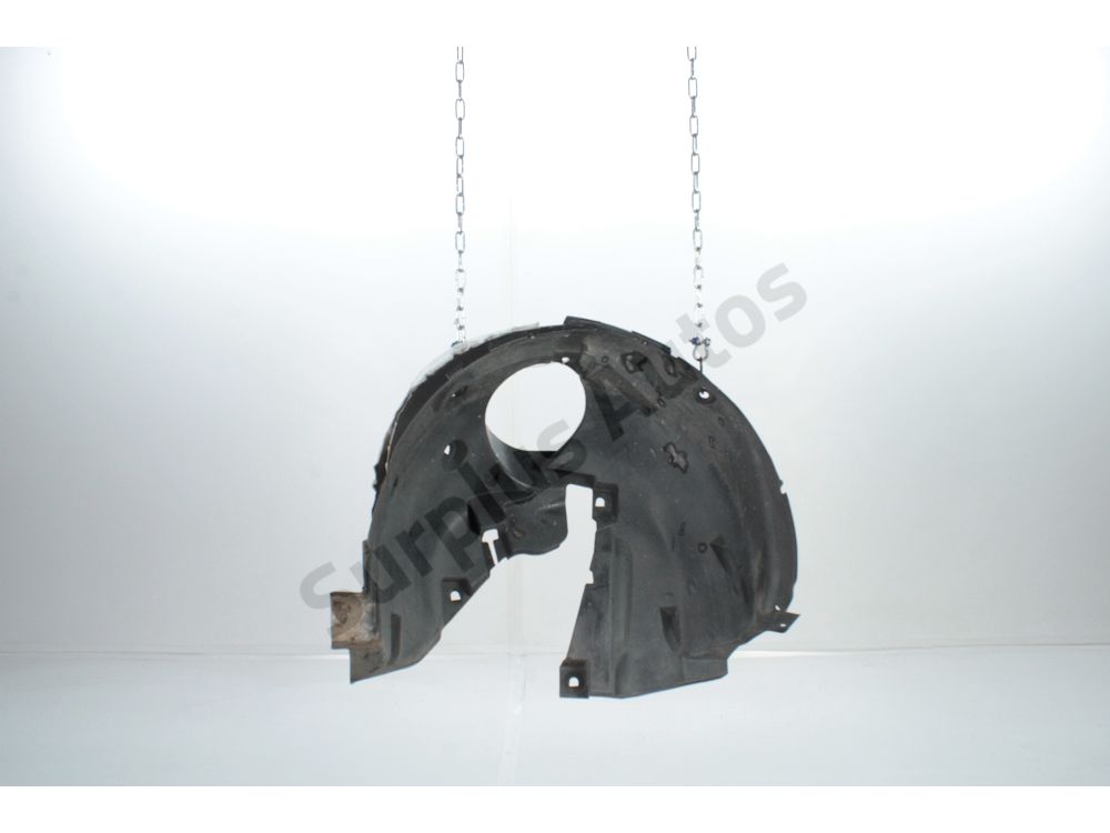 Pare-boue avant droit