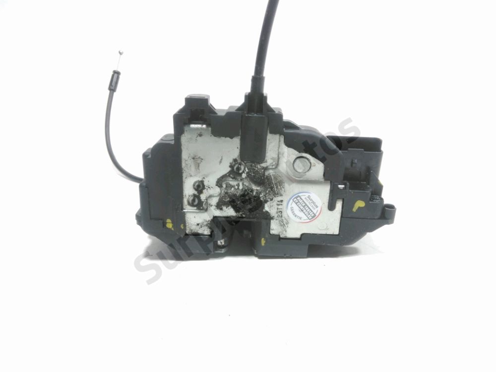 Serrure de porte avant gauche