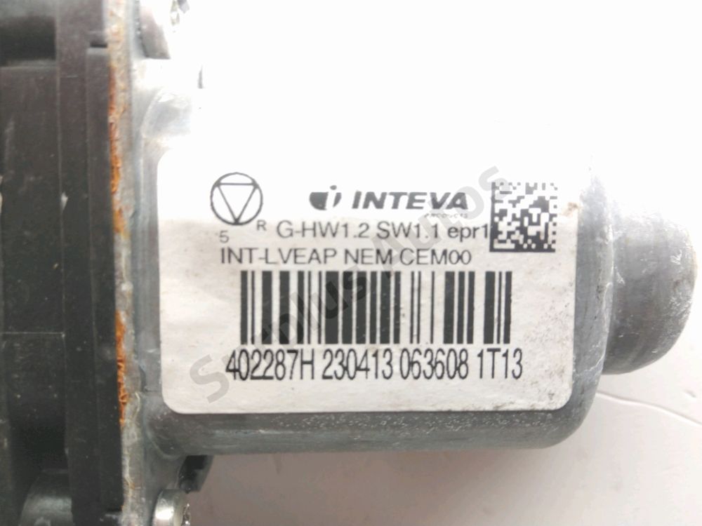 Lève-vitre électrique avant gauche