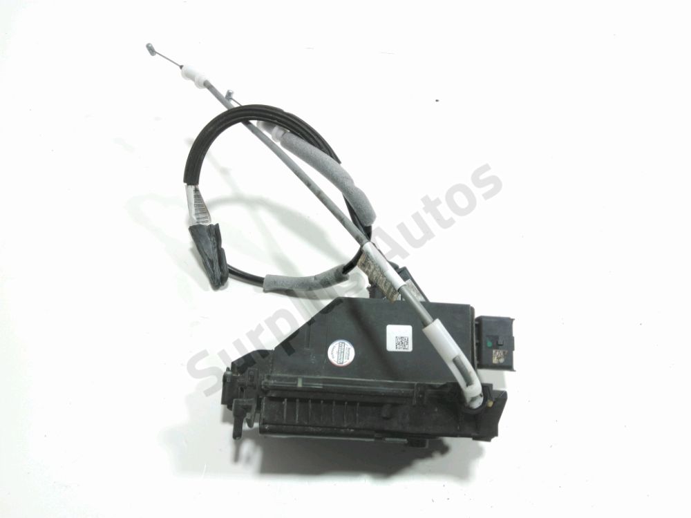 Serrure de porte avant droite