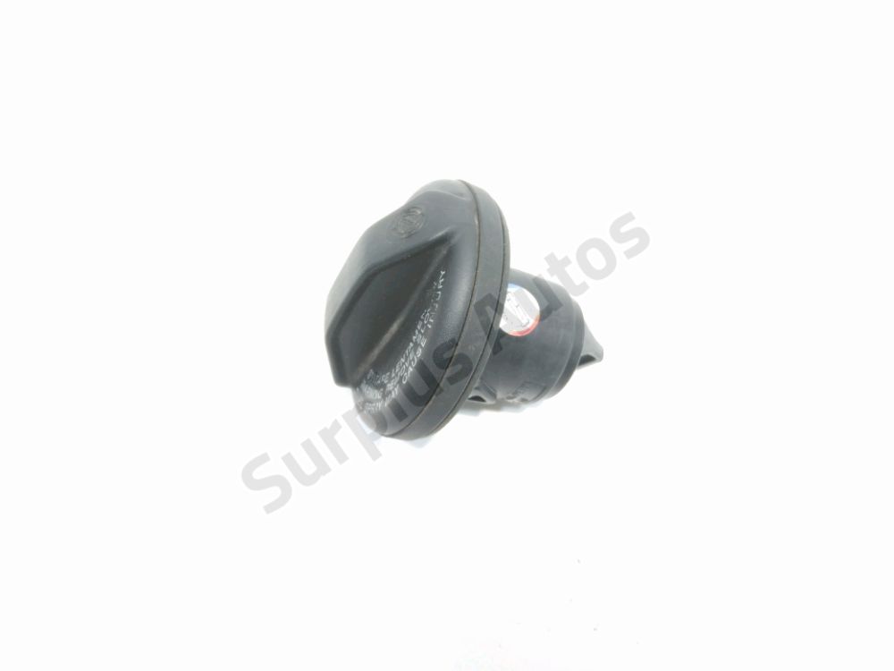 Bouchon de réservoir à carburant
