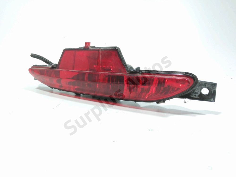 Feu de brouillard arrière central