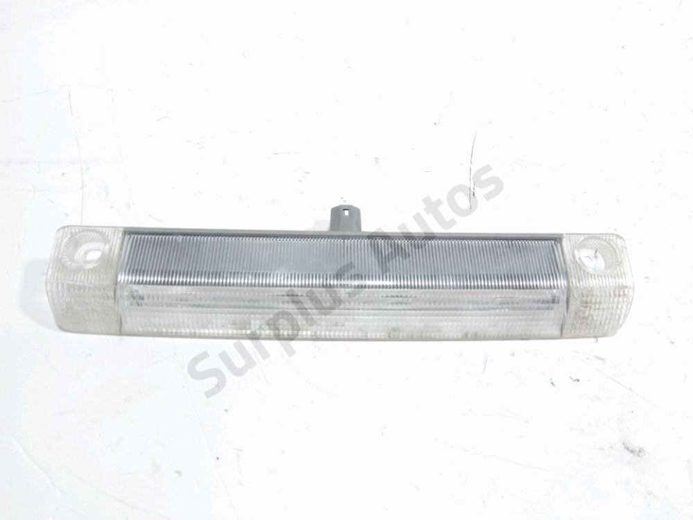 Feu stop supplémentaire