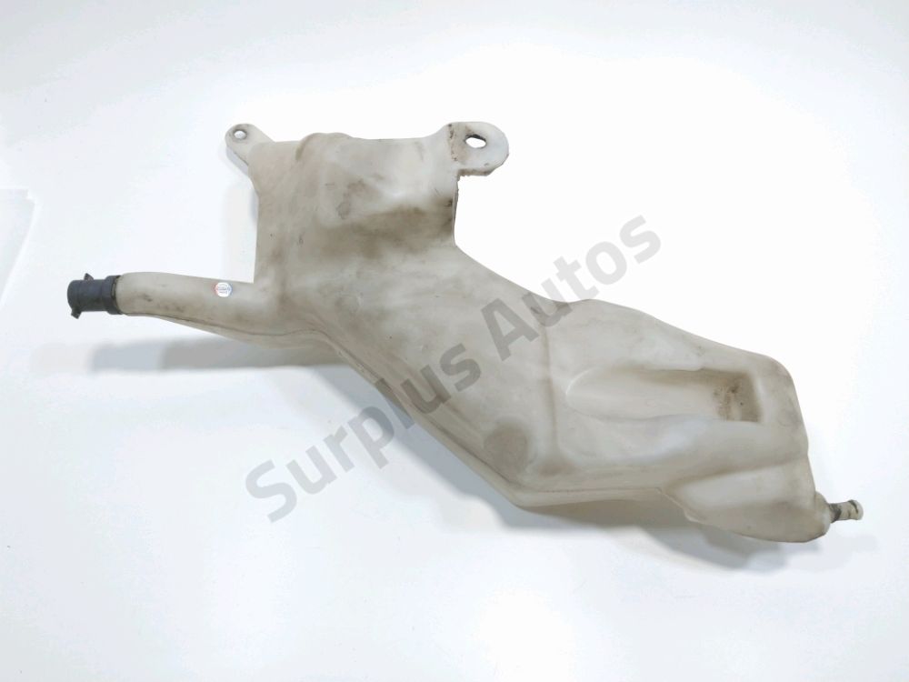 Réservoir de lave glace avant