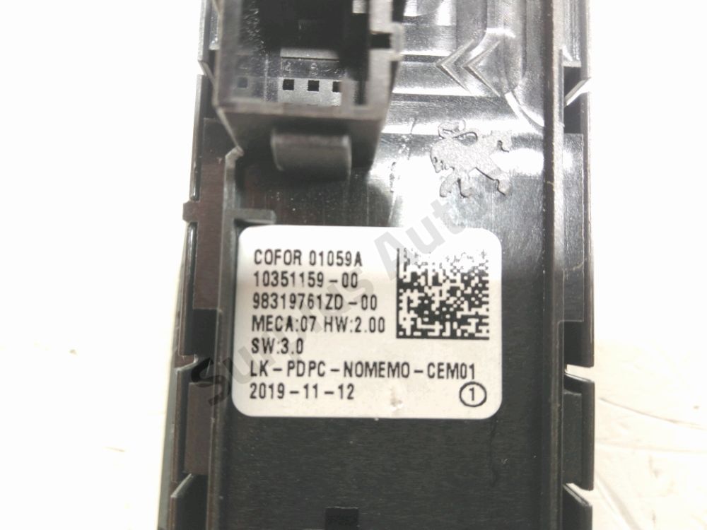 Commande lève-vitre avant gauche