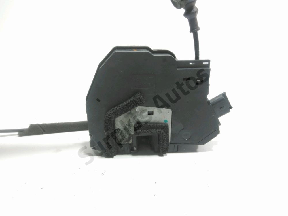 Serrure de porte avant gauche