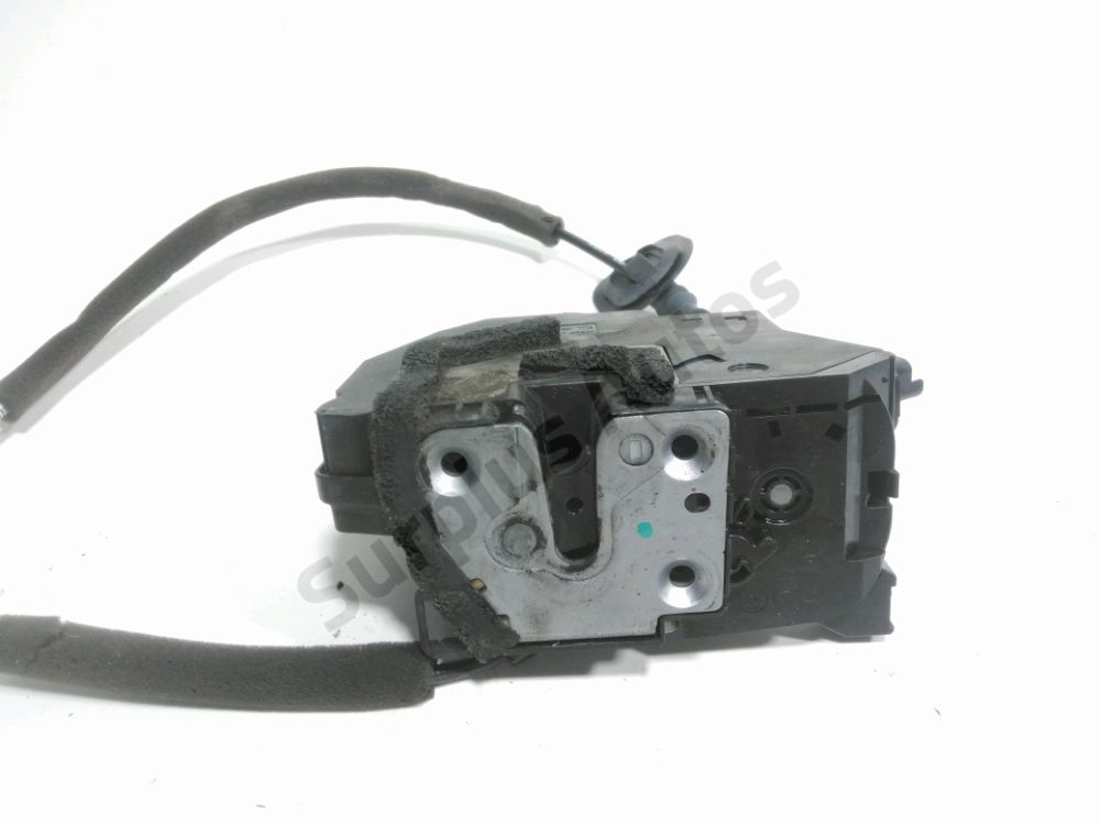 Serrure de porte avant gauche