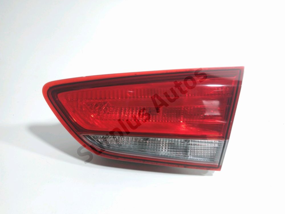 Feu arrière intérieur droit