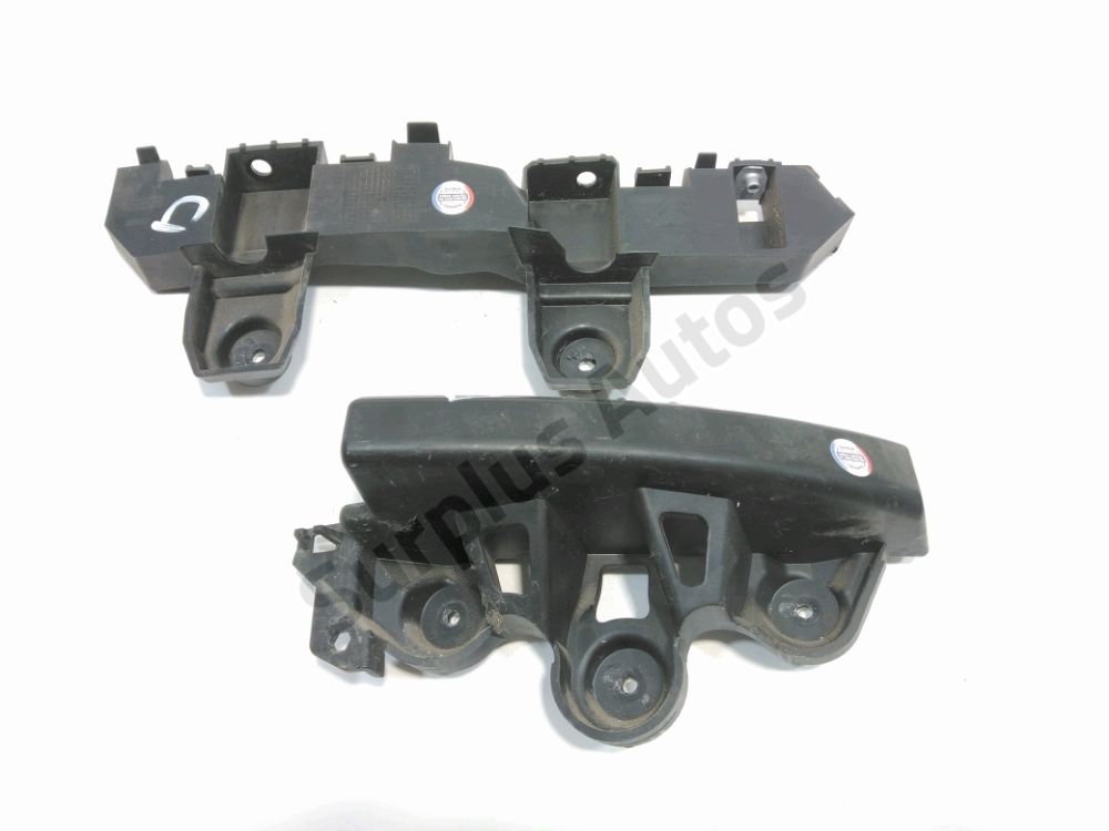 Support droit de pare-choc arrière