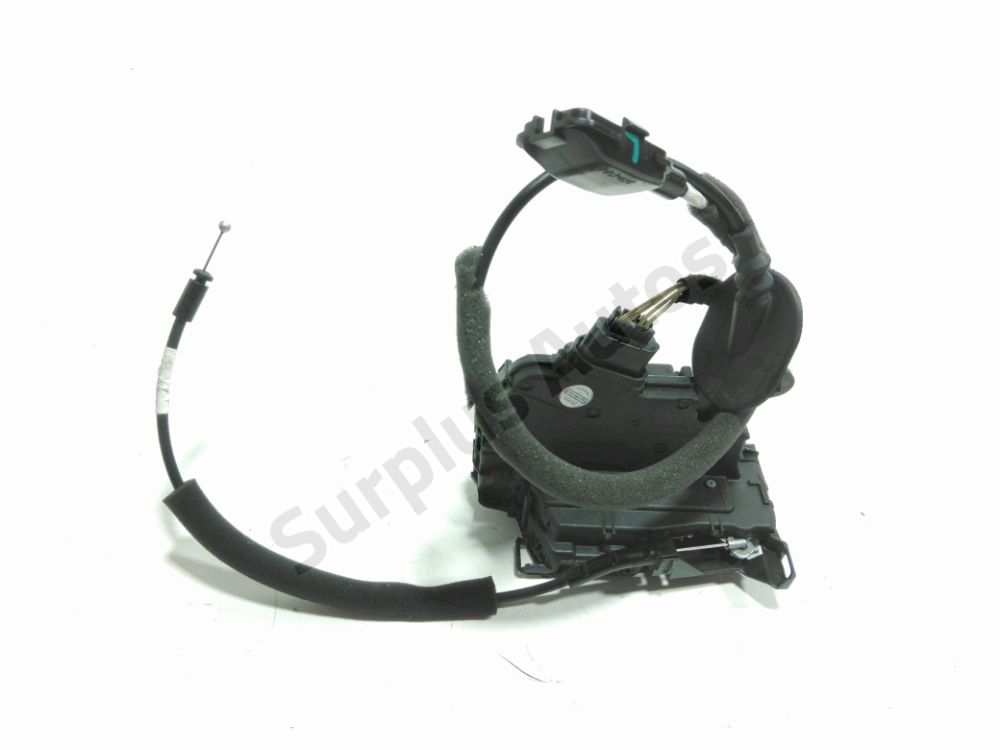 Serrure de porte avant droite