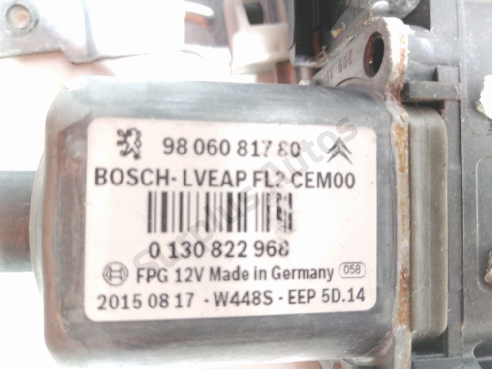 Lève-vitre électrique avant droit