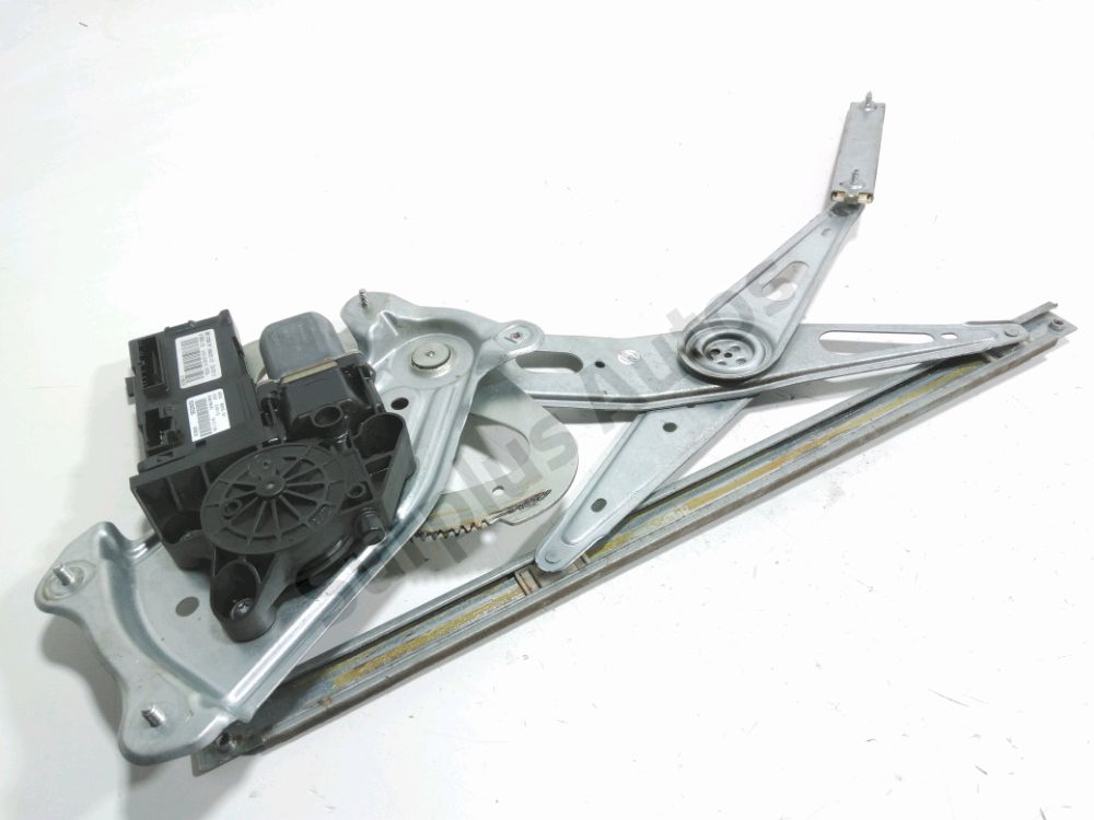 Lève-vitre électrique avant gauche