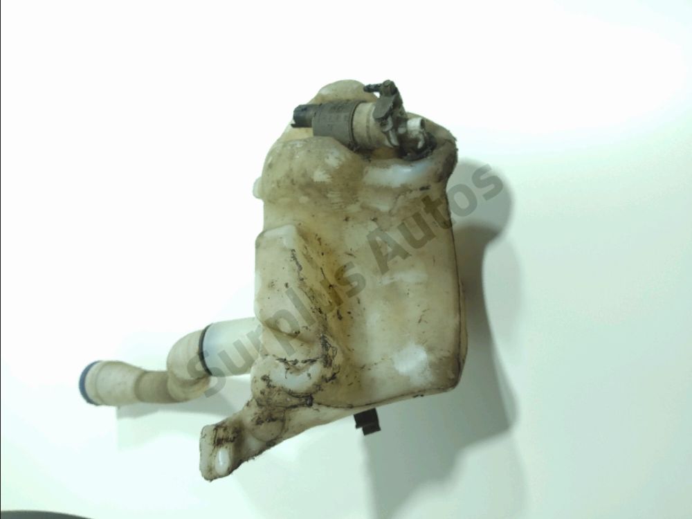 Réservoir de lave glace avant