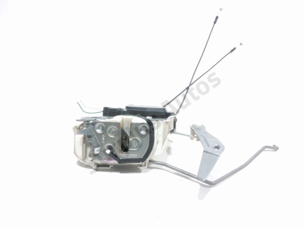 Serrure de porte avant droite