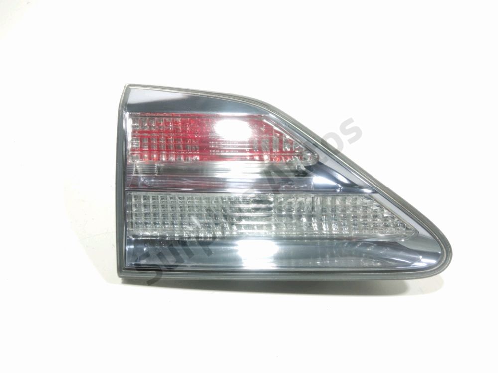 Feu arrière intérieur gauche