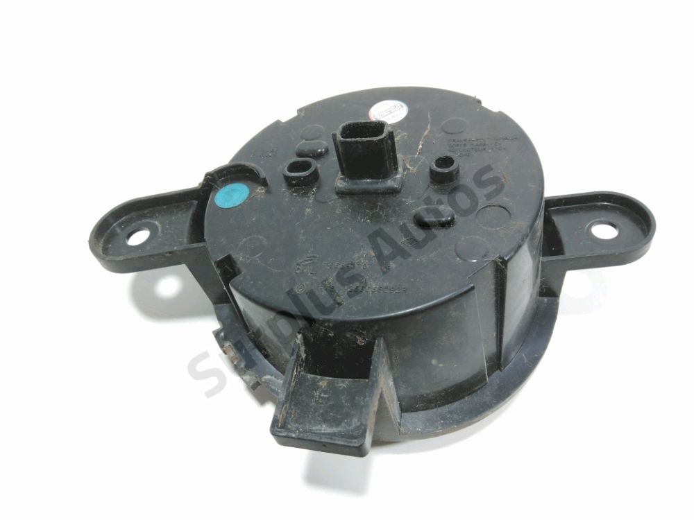 Feu diurne avant gauche