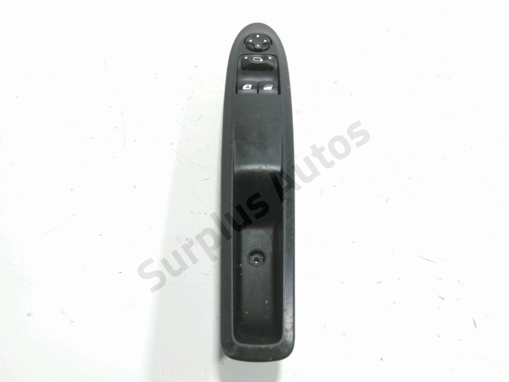 Commande leve-vitre avant gauche