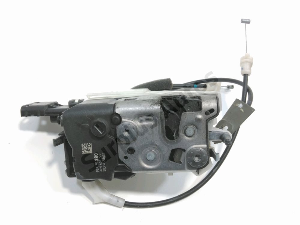 Serrure de porte avant droite