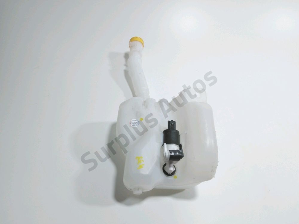 Réservoir de lave glace avant