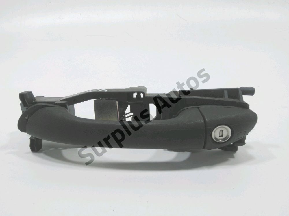 Poignee exterieure avant gauche