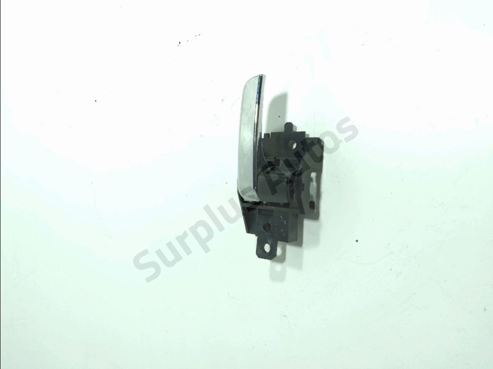 Poignee interieure porte avant droite