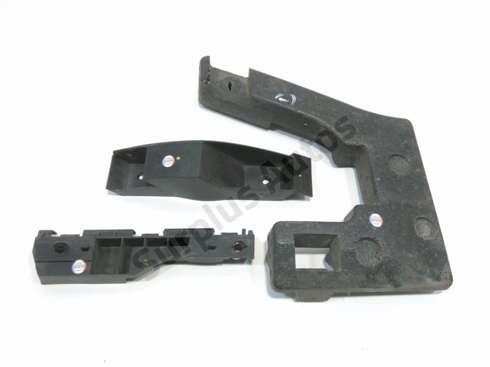 Support droit de pare-choc arrière