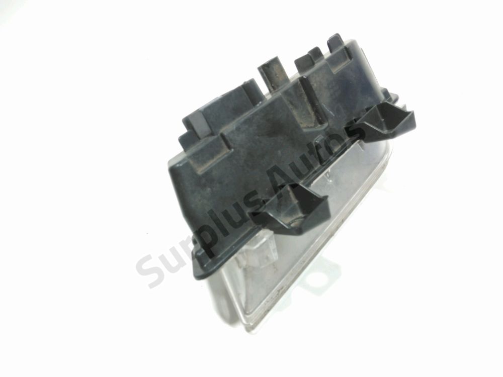 Feu diurne avant gauche