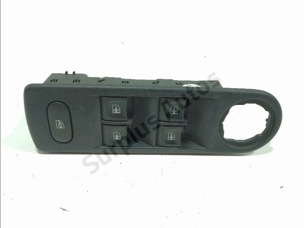 Commande lève-vitre avant gauche