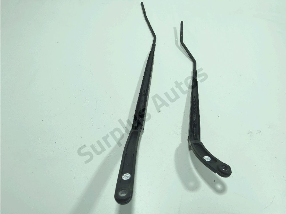 Bras d'essuie-glace avant