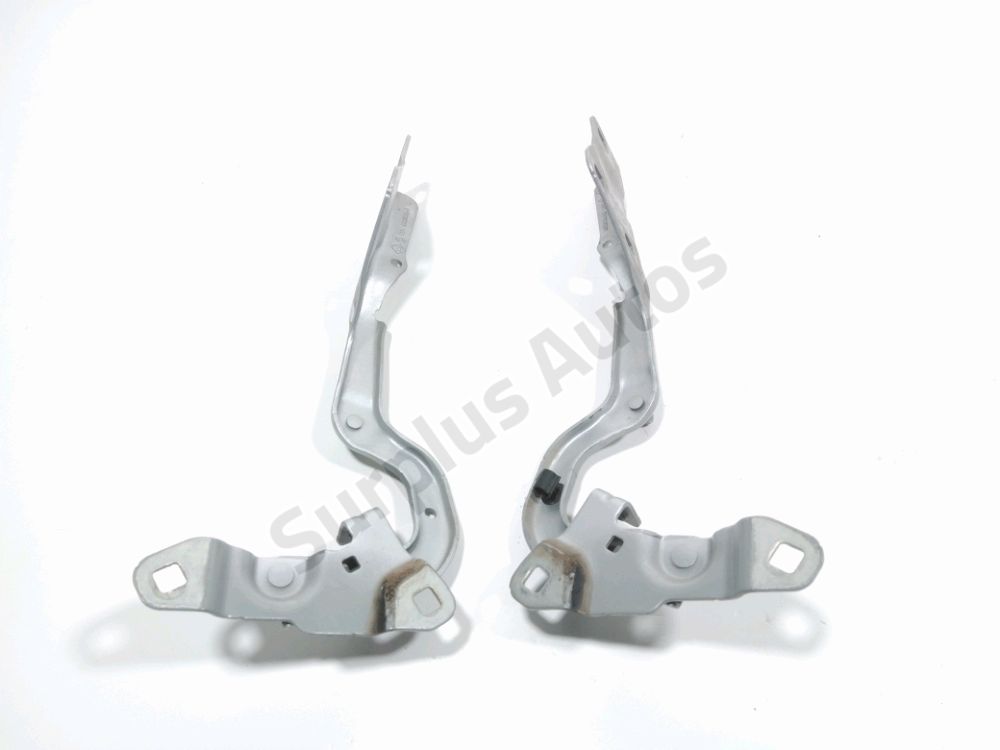 Jeu de charnières de capot