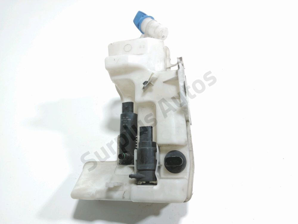 Réservoir de lave glace avant