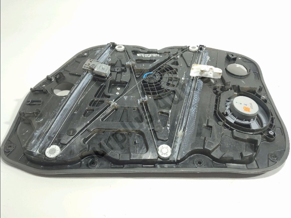 Lève-vitre électrique avant gauche