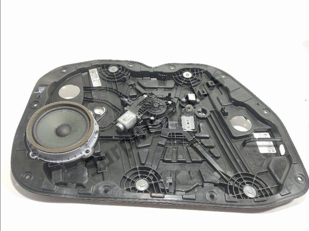 Lève-vitre électrique avant gauche